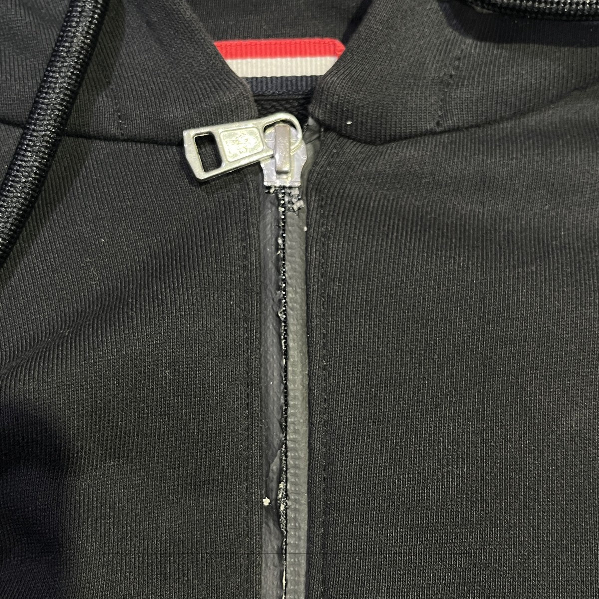 MONCLER(モンクレール) GENIUS2 ロゴワッペンパーカーF10928G70500