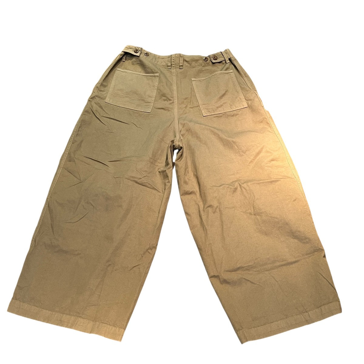 ネストローブ　ベージュパンツ　良品 ネストローブ ベージュパンツ 良品 夏はカラーパンツで