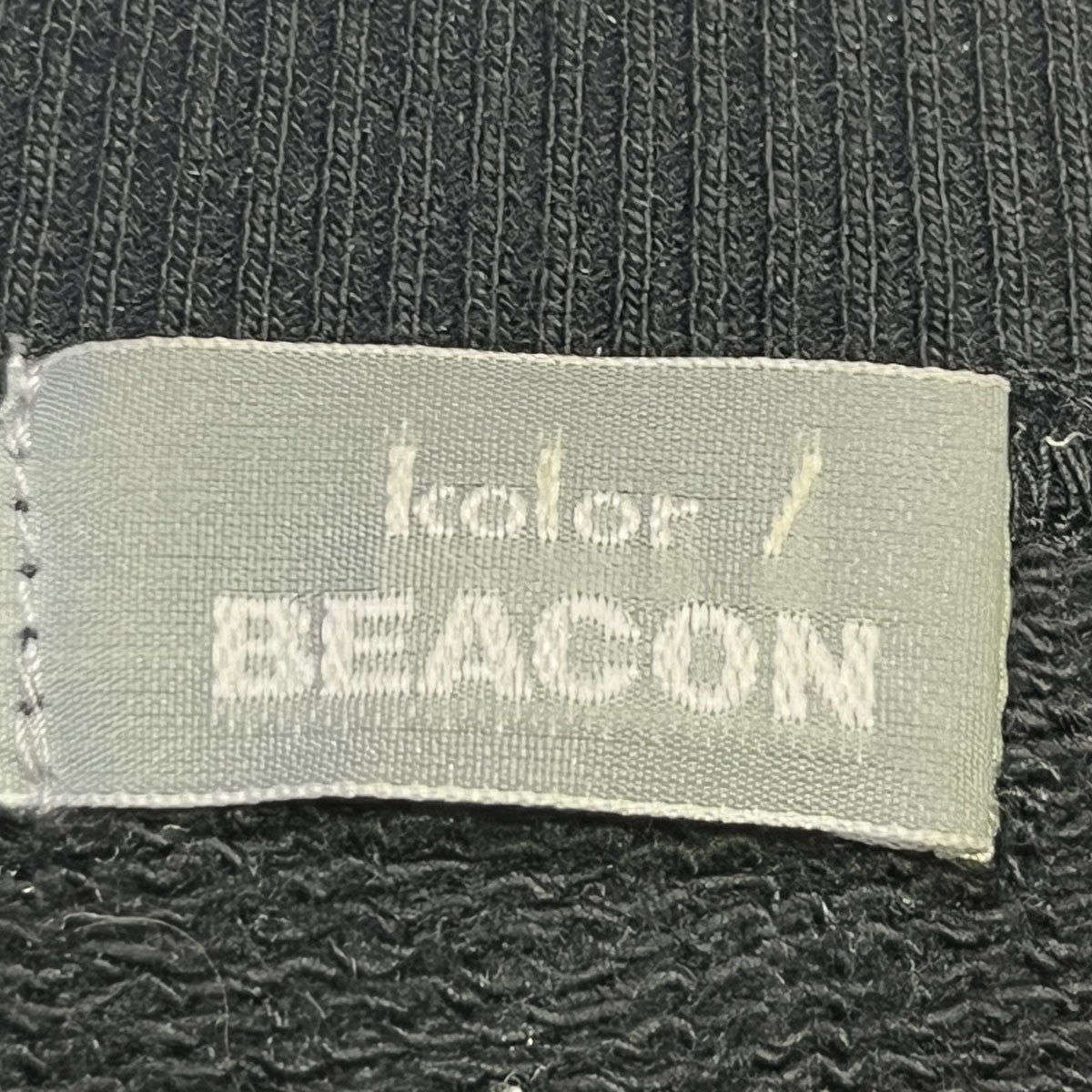 kolor／BEACON(カラー／ビーコン) ワッペンクルーネック