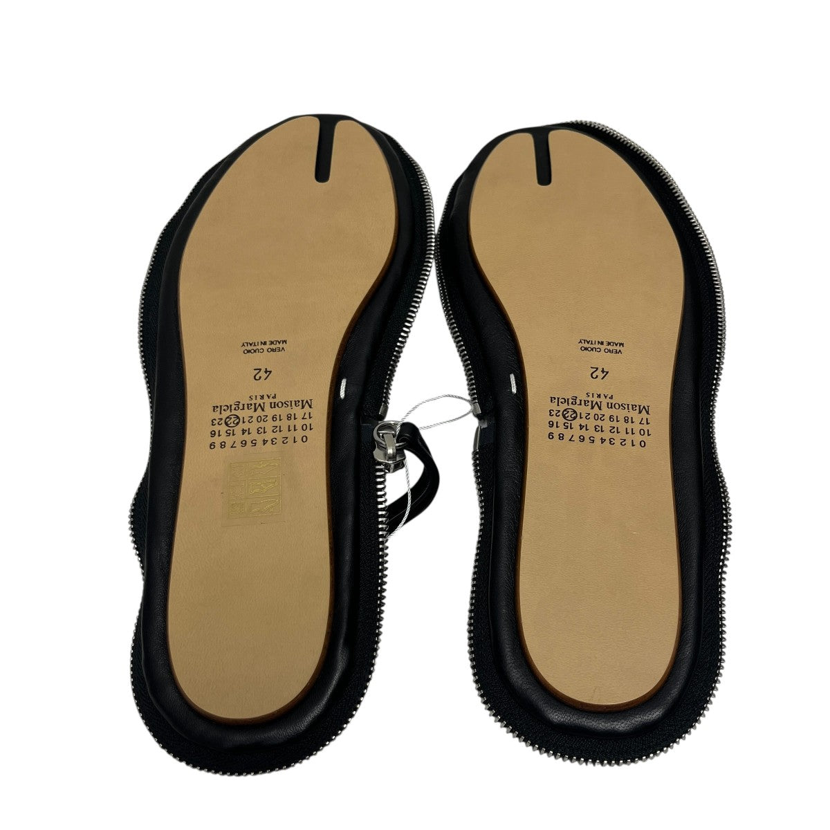 Maison Margiela フラットシューズ　35 未使用 Maison Margiela フラットシューズ 35 ベージュ 本革