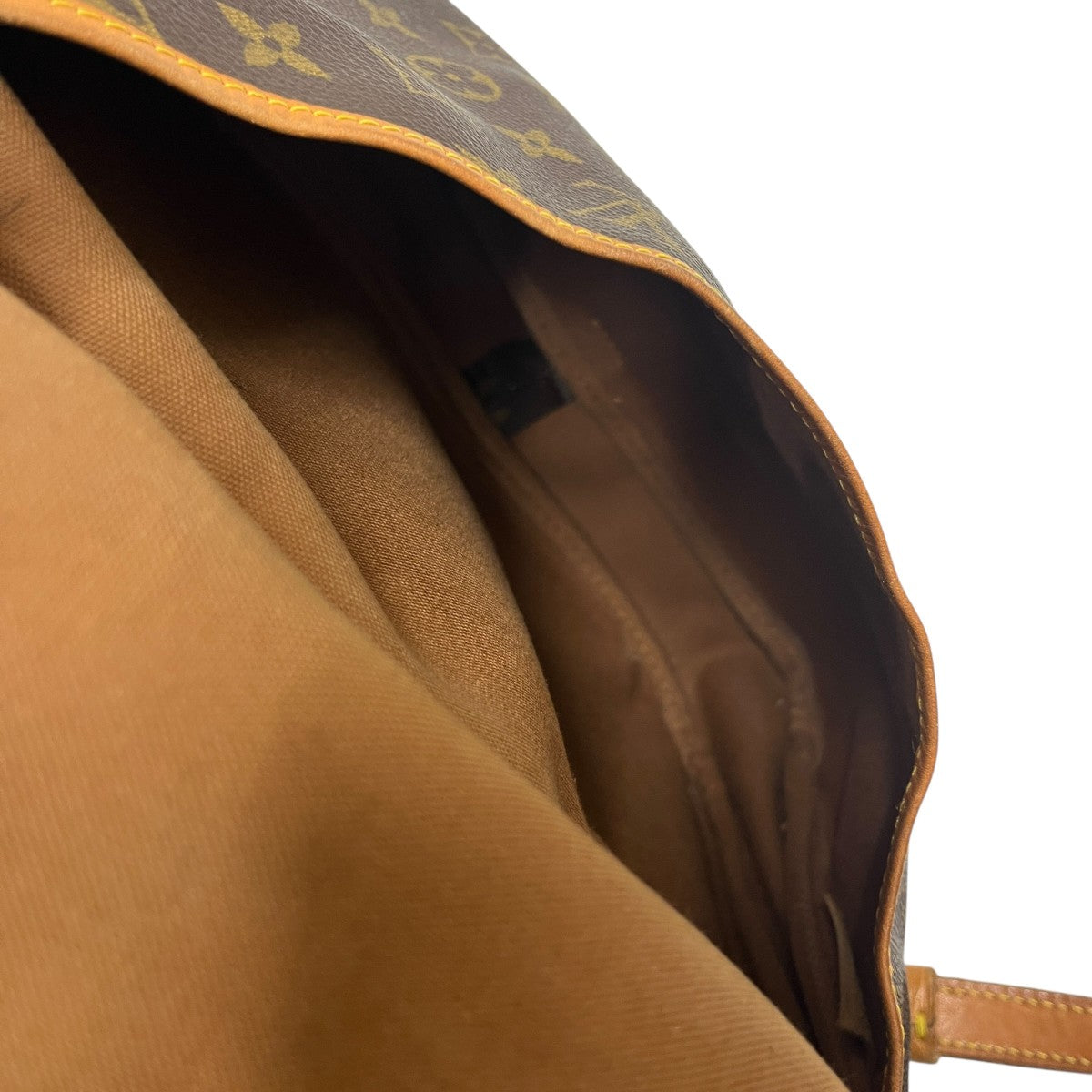 LOUIS VUITTON(ルイヴィトン) ソミュール30ショルダーバッグM42256