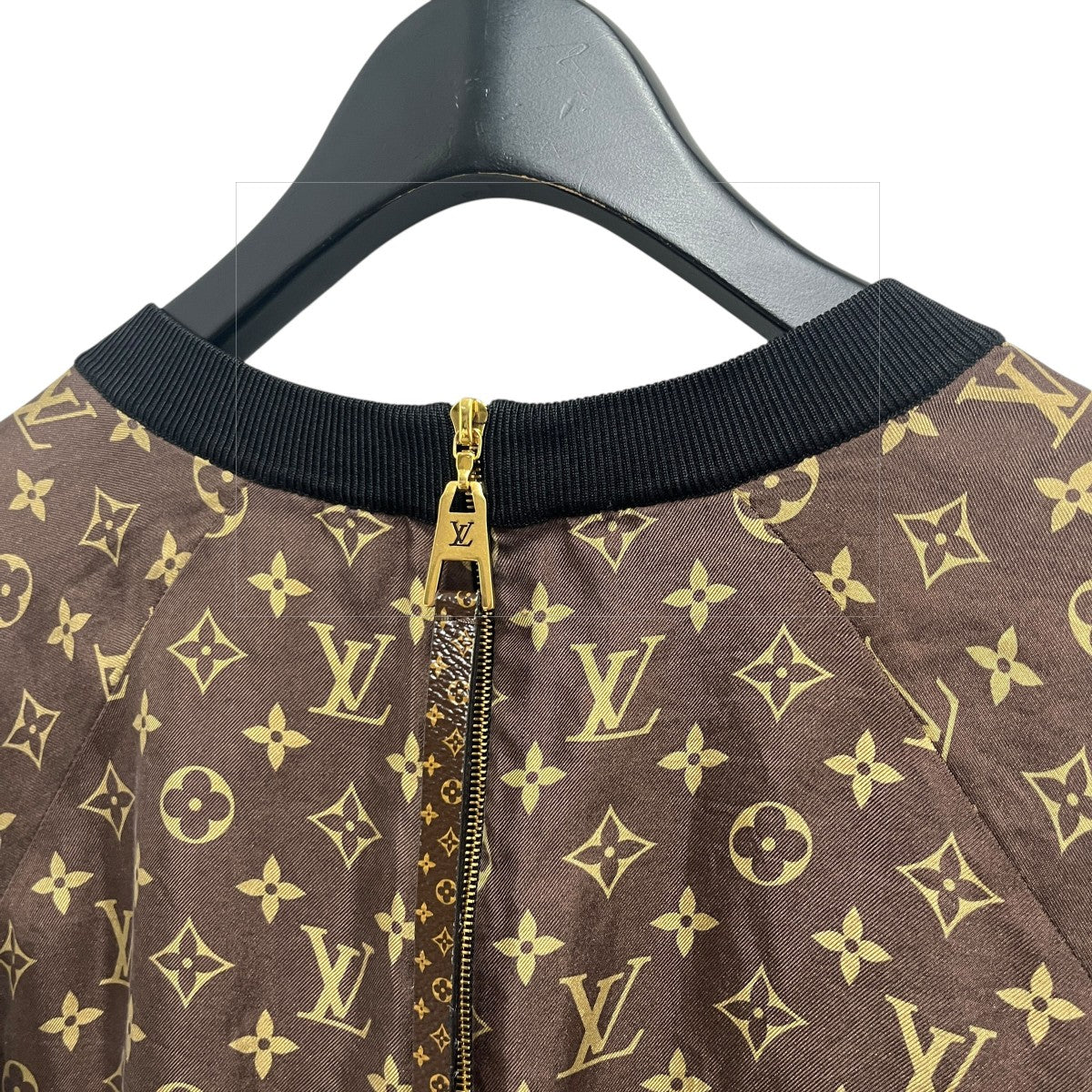 LOUIS VUITTON モノグラム総柄シルクハーフジップカットソーワンピースRW212W ZEW FLDR55 古着・中古-4枚目のアイテム画像