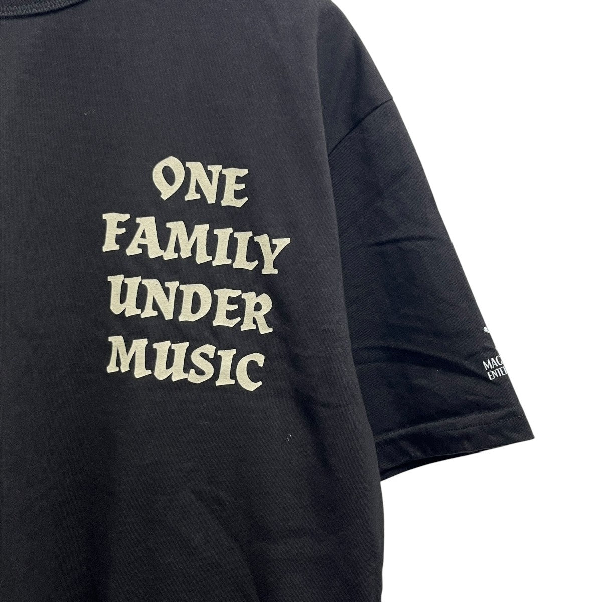 UNIVERSAL LANGUAGE TEE26SS-MS-4-039