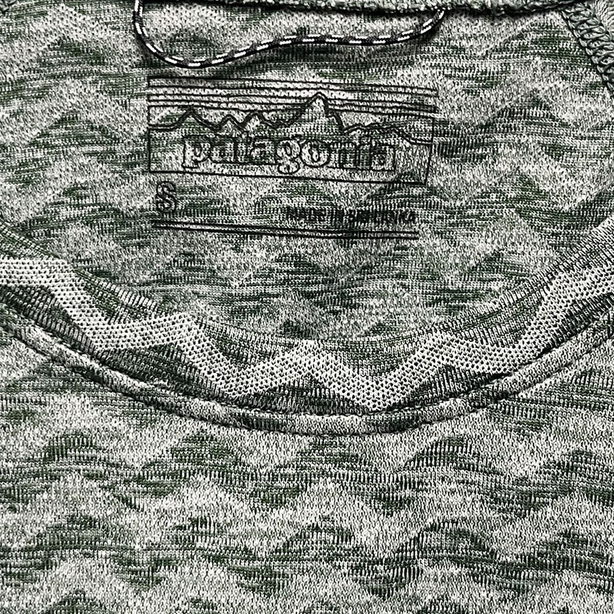 リッジフローシャツ