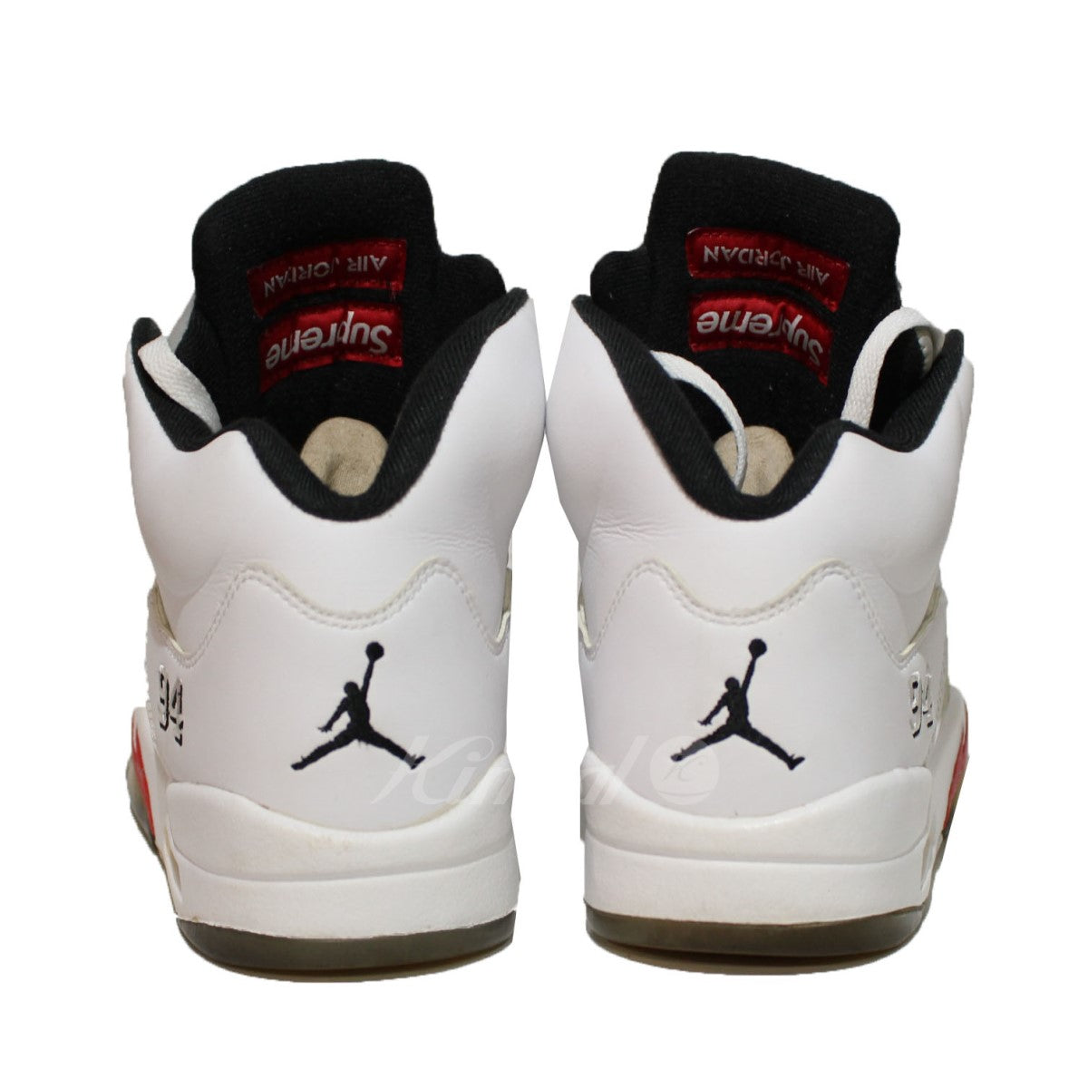 Supreme x NIKE 古着・中古 シュプリーム ナイキのAIR JORDAN 5 Retro Supreme Whiteです。