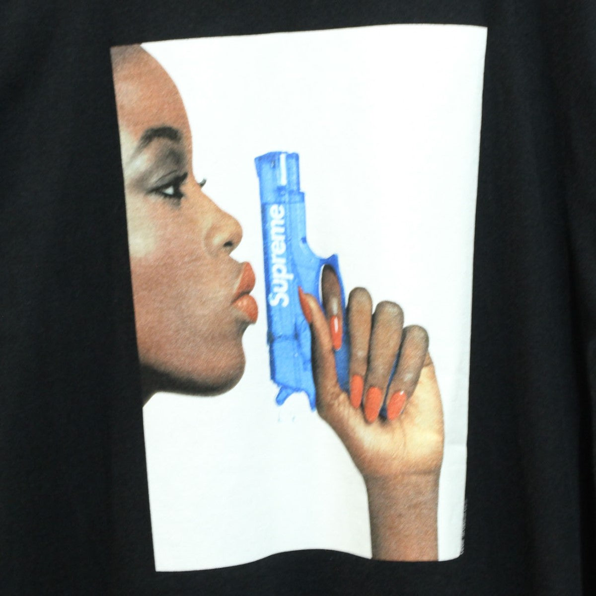 Supreme(シュプリーム) 21SSウオーターピストルTシャツWater Pistol Tee ブラック サイズ  17｜【公式】カインドオルオンライン ブランド古着・中古通販【kindal】