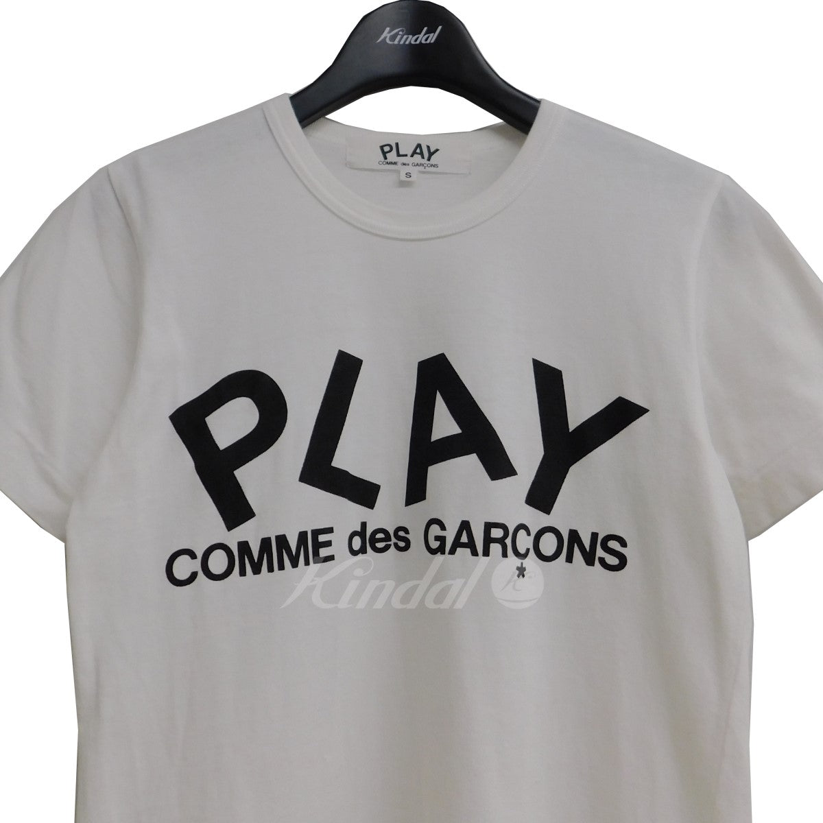 PLAY COMME des GARCONS(プレイコムデギャルソン) PLAYロゴプリントT ...