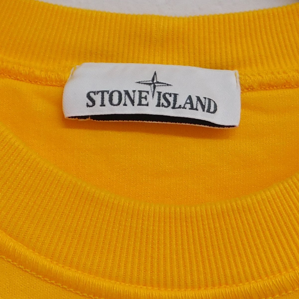 STONE ISLAND(ストーンアイランド) ロゴパッチクルーネックスウェット 771563020