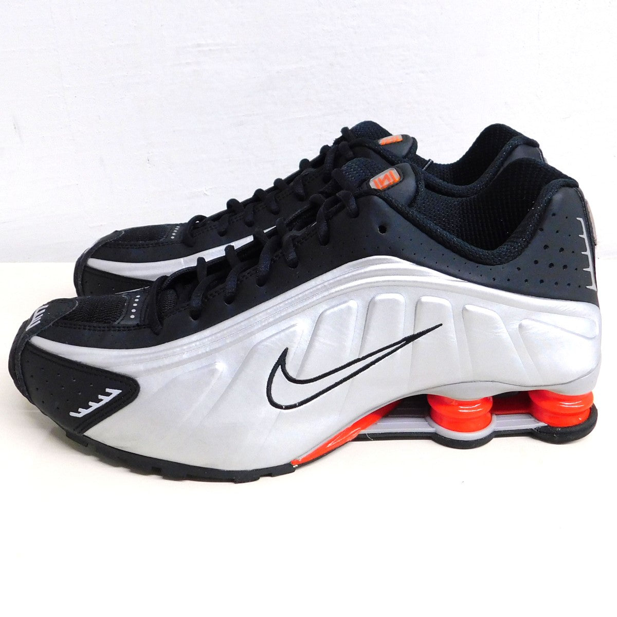 Shox R4 OG Black Metallic Silver スニーカーBV1111-008