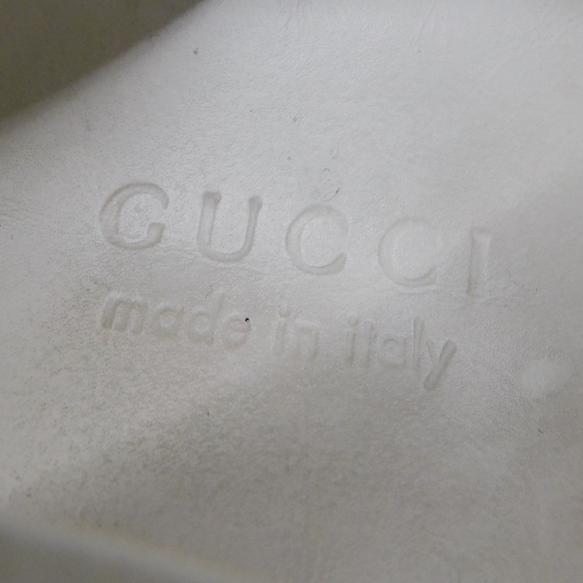 GUCCI(グッチ) GGエンボスローカットスニーカー 669582 669582 GUCCI(グッチ) GGエンボスローカットスニーカー 669582 669582