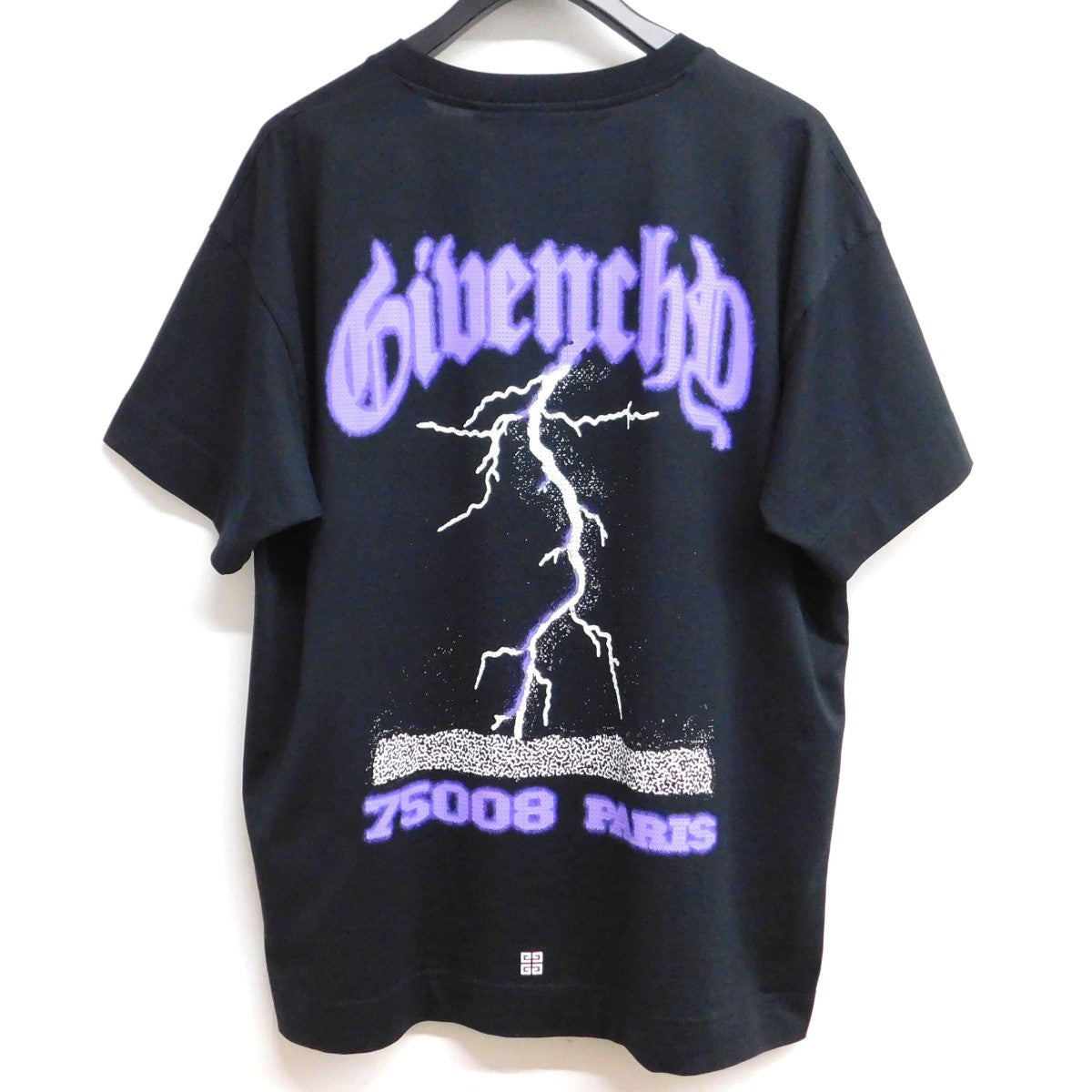 ジバンシィの2024SS サンダープリント 4Gモノグラムロゴ BM71JB3YJMです。 GIVENCHY 古着・中古 トップス アイテム