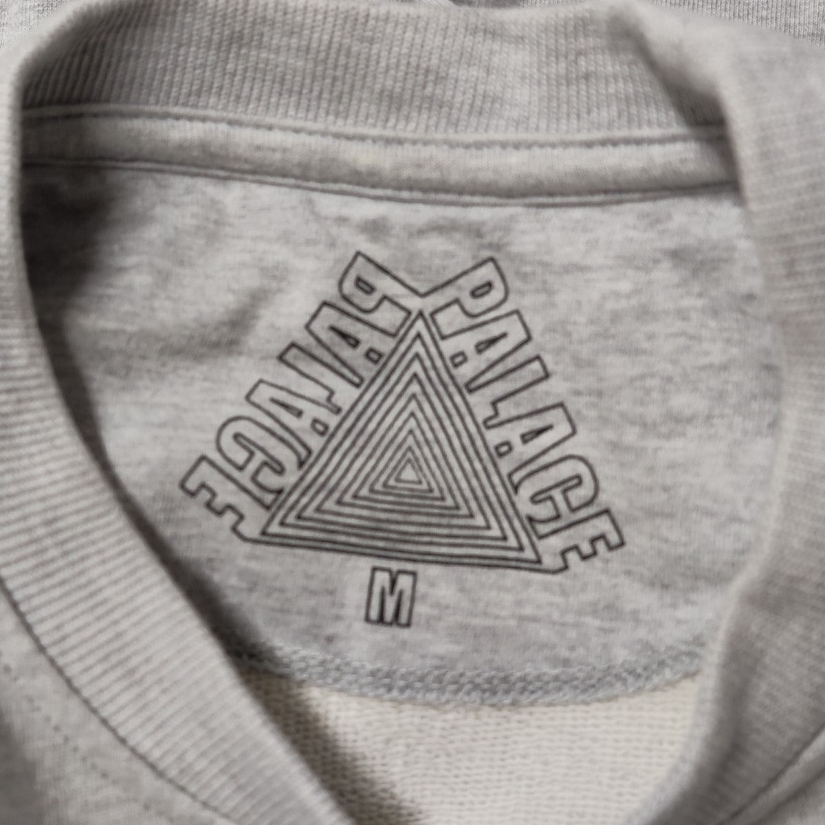 palace スウェット
