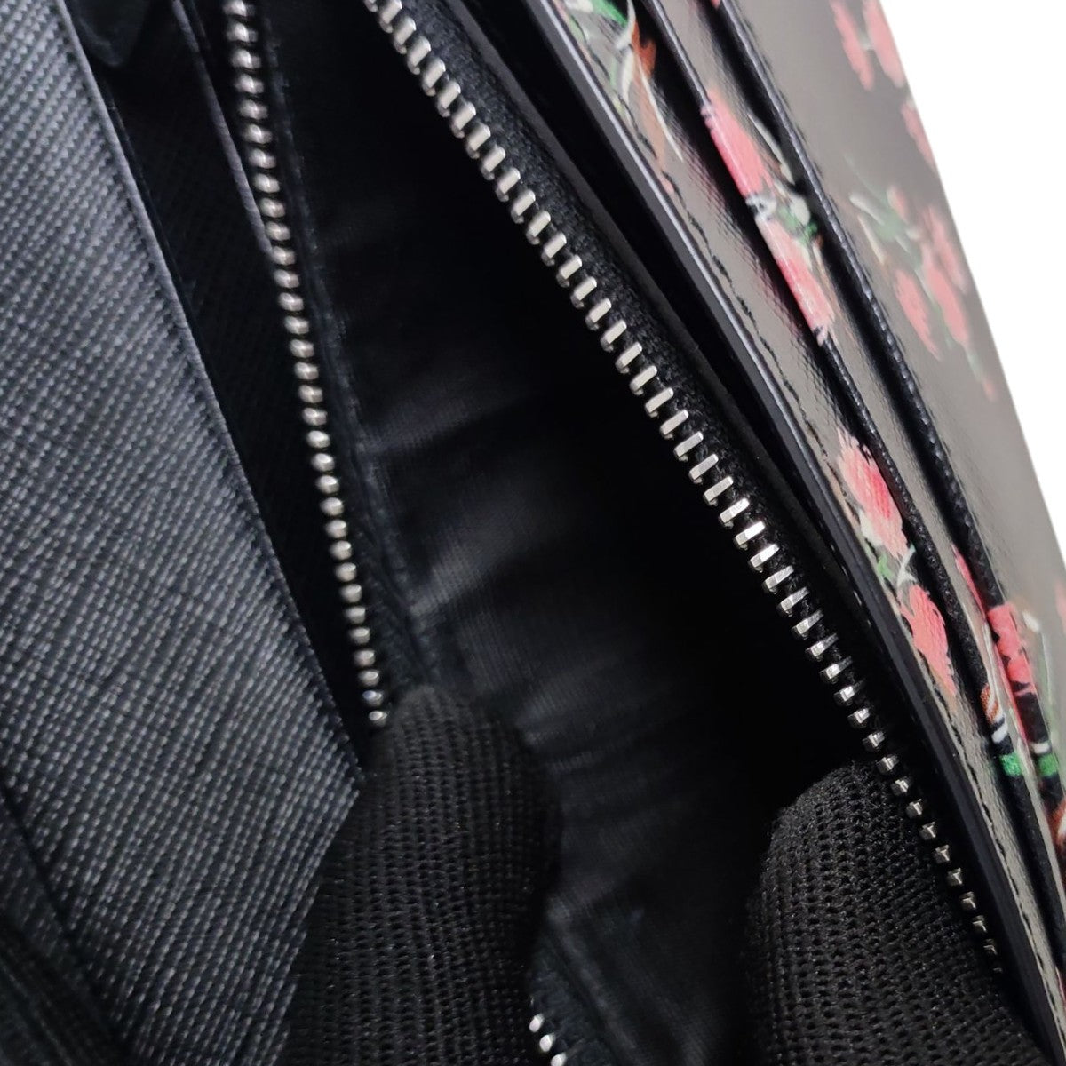 PRADA(プラダ) サフィアーノ花柄 長財布 85N ブラック｜【公式