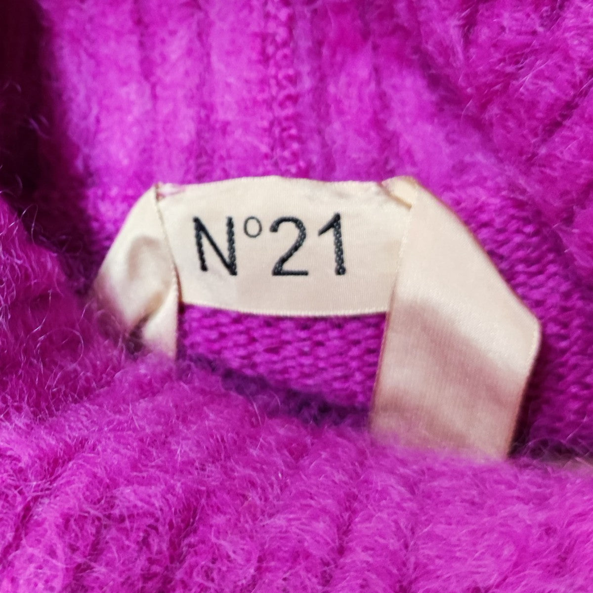 N°21 ノースリーブタートルネックニット 20A-A015-7274 古着・中古-4枚目のアイテム画像