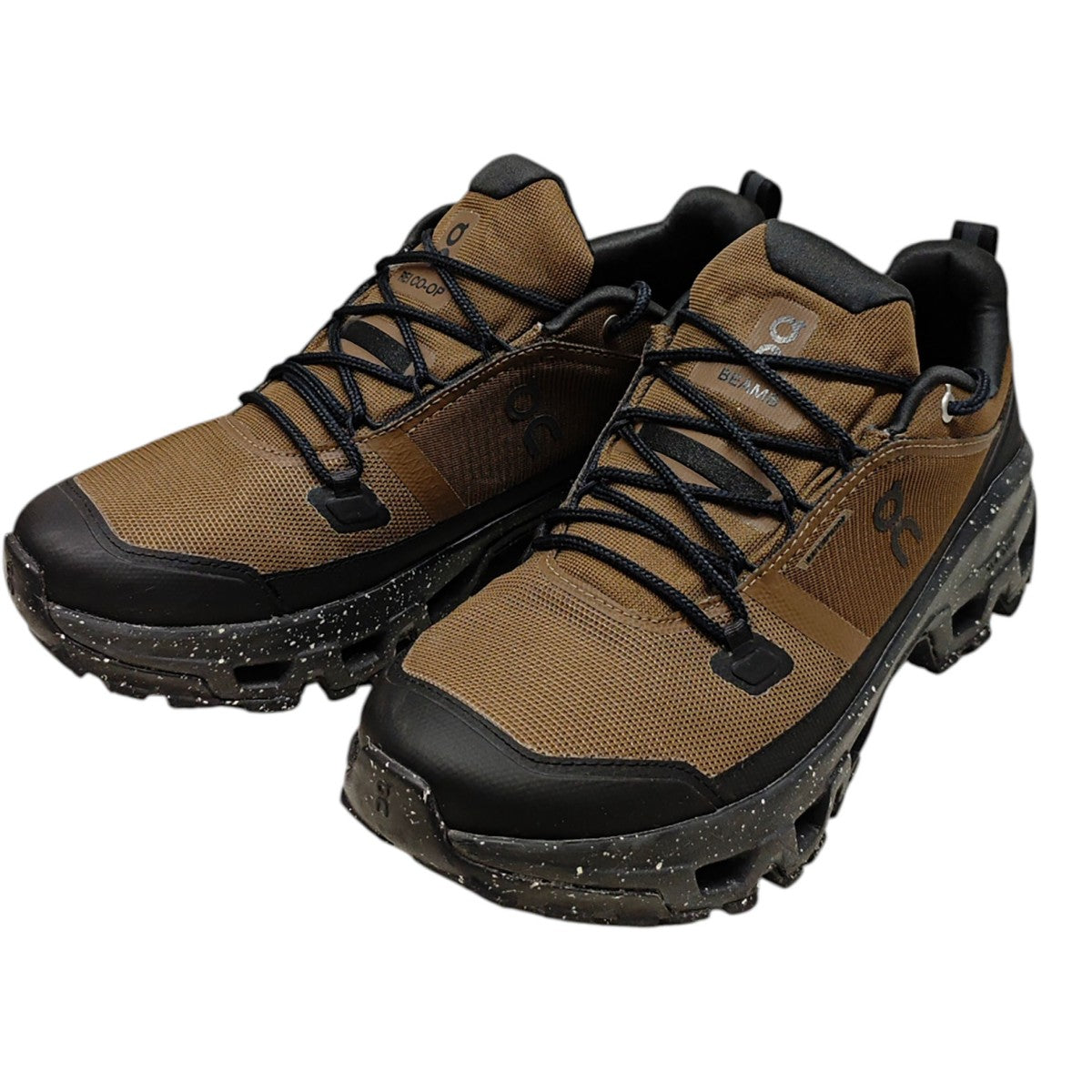 On×BEAMS×REI Cloudrock Low スニーカー 古着・中古-1枚目のアイテム画像