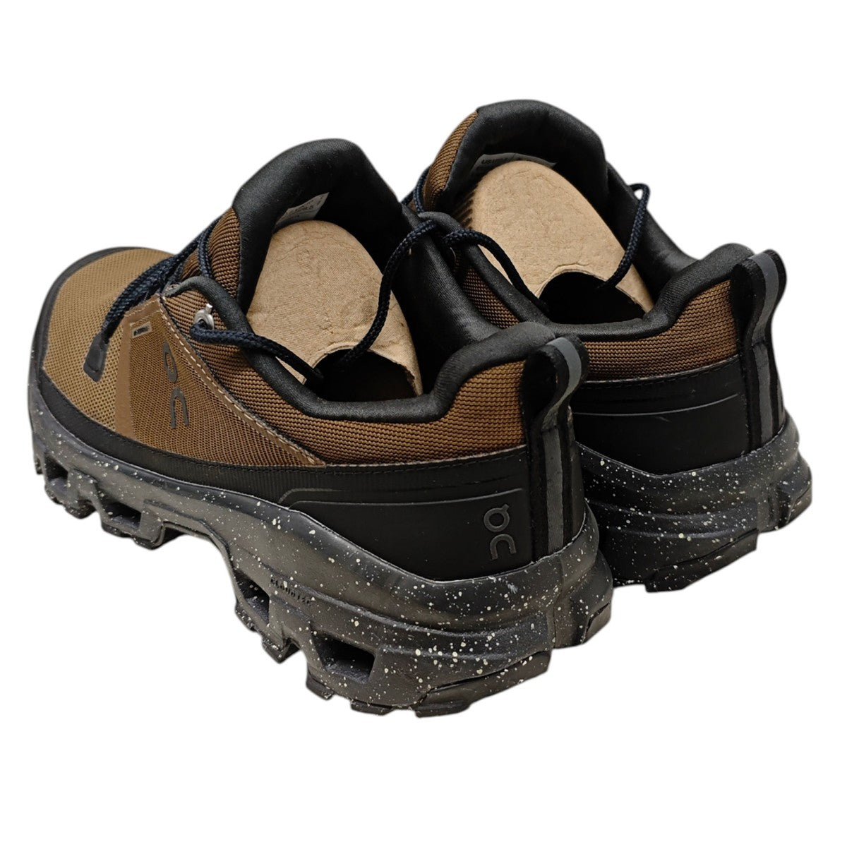 On×BEAMS×REI Cloudrock Low スニーカー 古着・中古-3枚目のアイテム画像