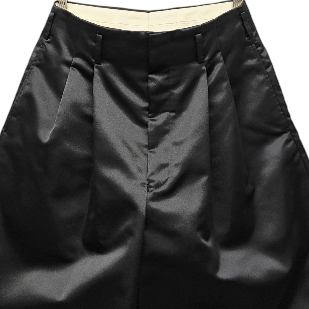 COMME des GARÇONS　黒フリル　ハーフパンツ COMME des GARCONS - COMME des GARCONSコムデギャルソン レースフリル