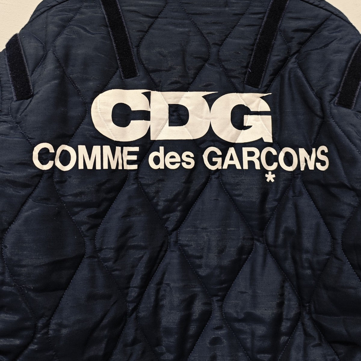 COMME des GARCONS COMME des GARCONS バックロゴ ノーカラーキルティングジャケット IN-J001 古着・中古-6枚目のアイテム画像