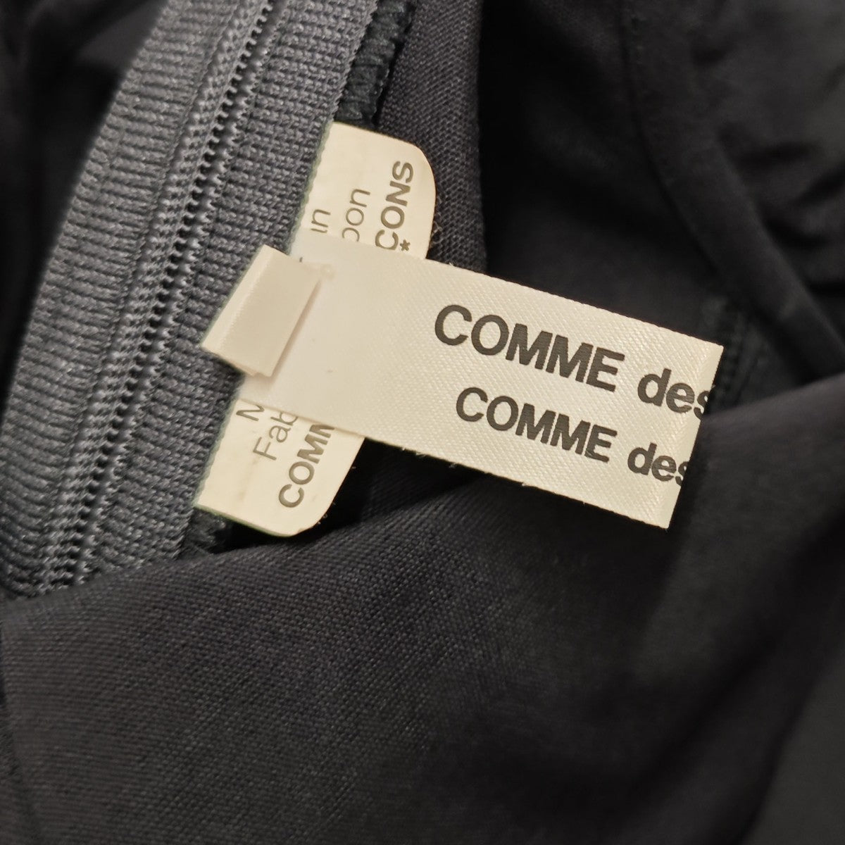 COMME des GARCONS COMME des GARCONS(コムデギャルソン