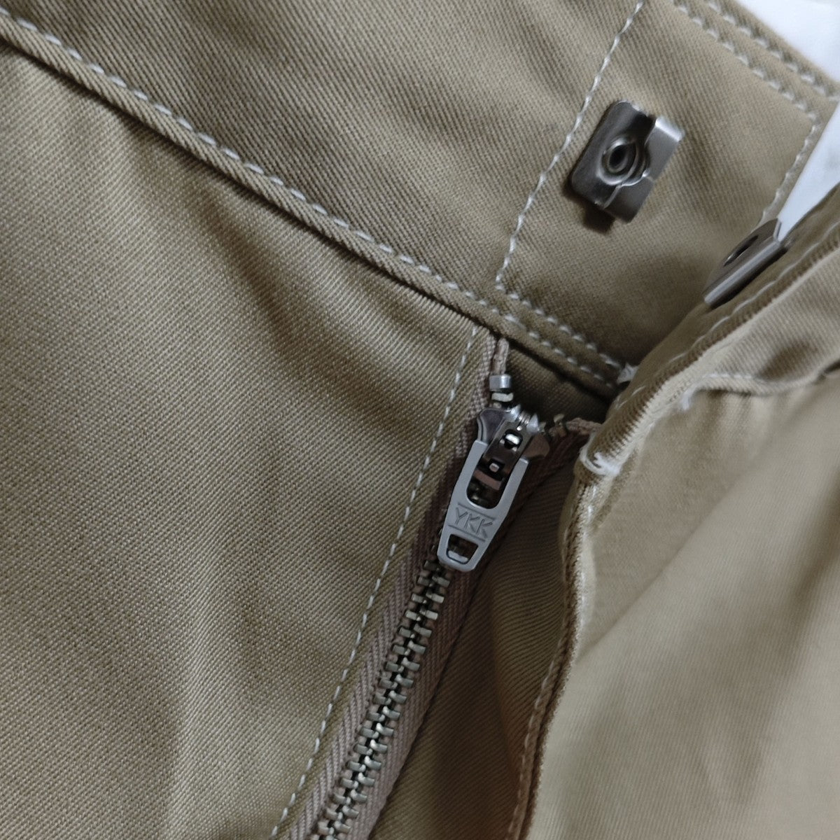 FLARE PANTS チノパン