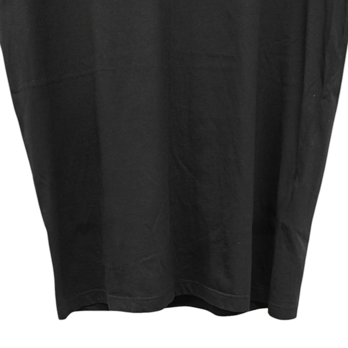 トライアングルタグ VネックTシャツ