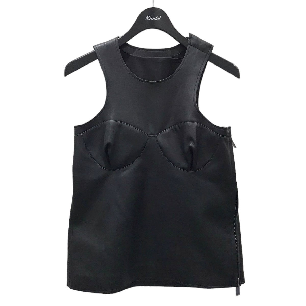 サカイの23SS ジップデザインフェイクレザーベスト 23-06497です。 sacai トップス 古着・中古アイテム