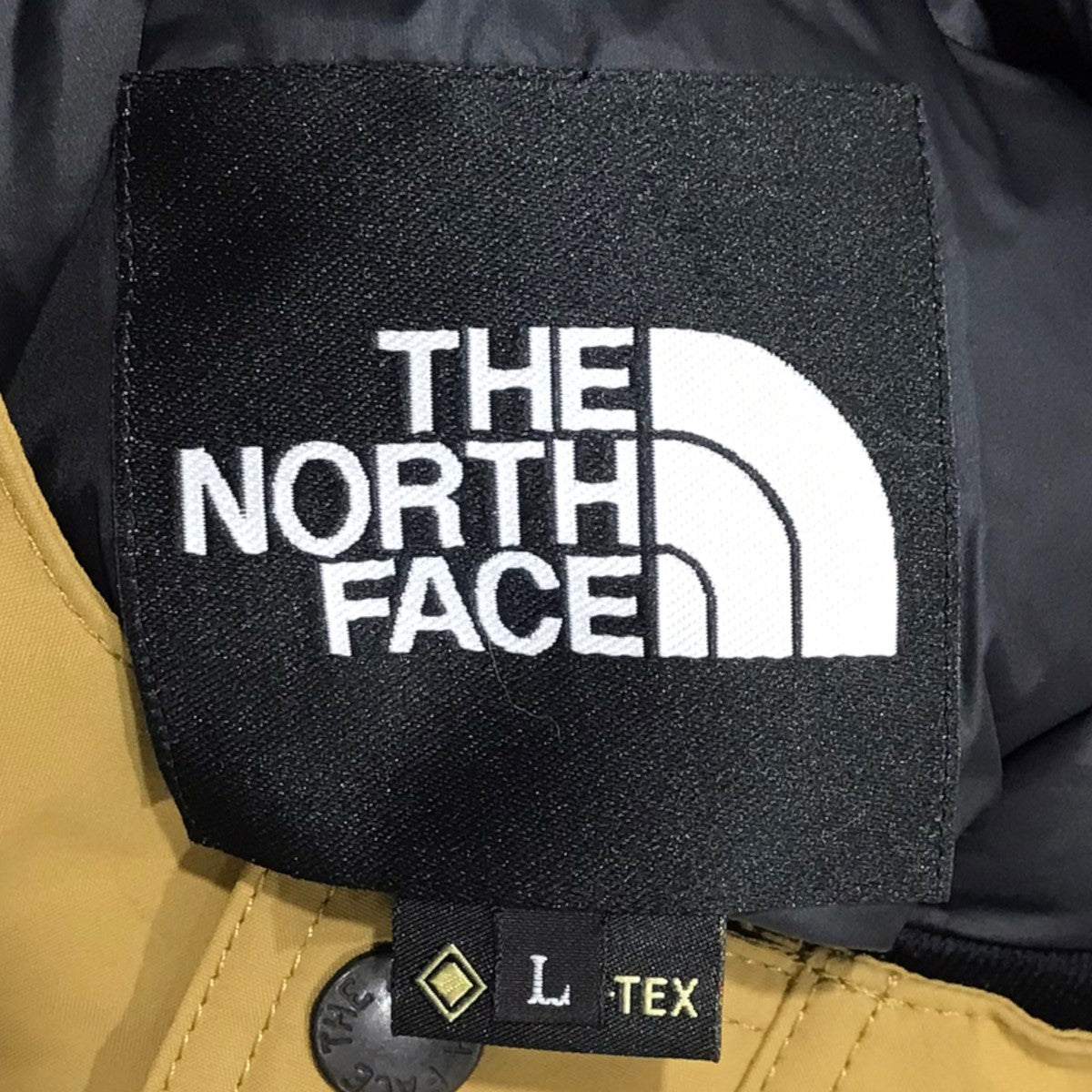 THE NORTH FACE(ザノースフェイス) マウンテンダウンジャケット MOUNTAIN DOWN JACKET ND91930 ND91930  カーキ・ブラック サイズ L｜【公式】カインドオルオンライン ブランド古着・中古通販【kindal】