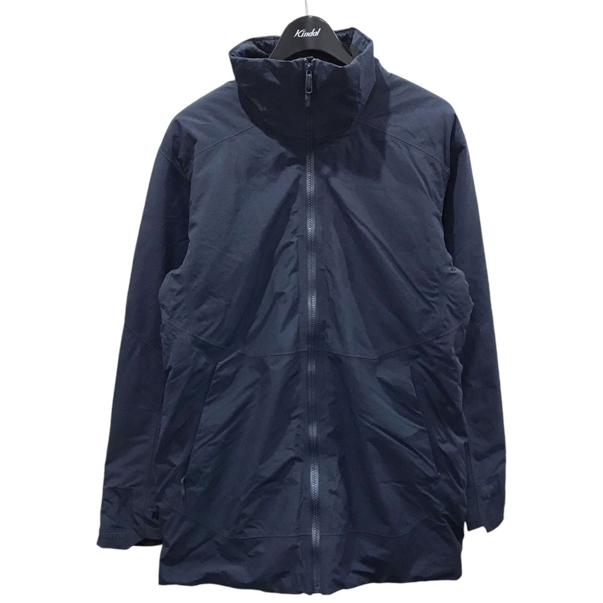 アークテリクスのダウンジャケット Camosun Parka カモーソンパーカ 16110です。 ARC’TERYX アウター 古着・中古アイテム