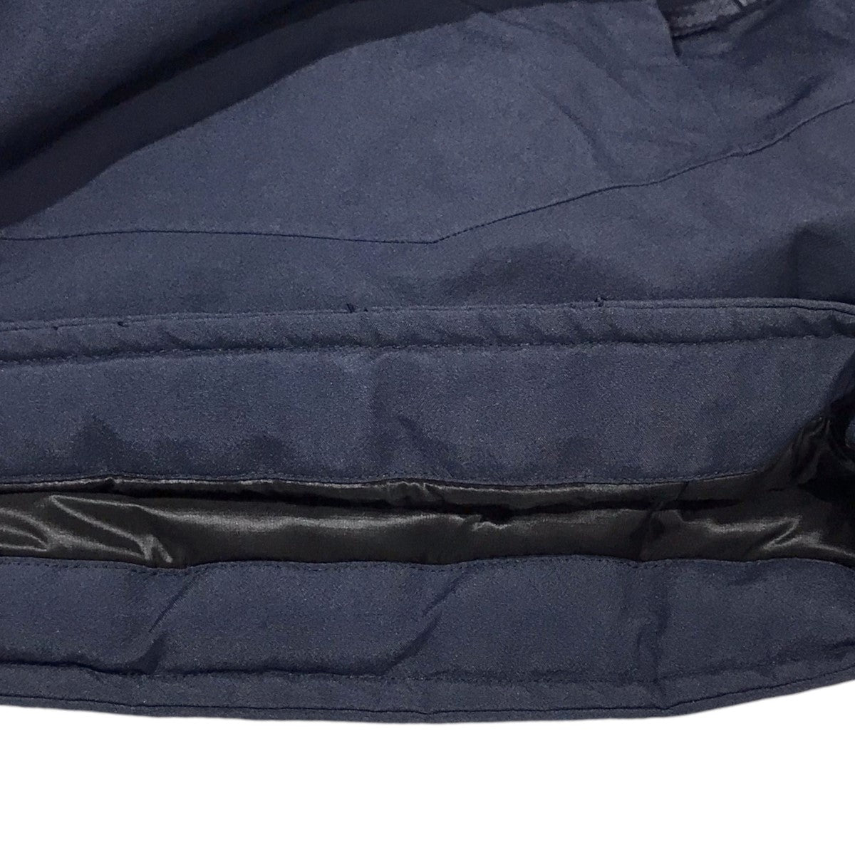 アークテリクスのダウンジャケット Camosun Parka カモーソンパーカ 16110です。 ARC’TERYX アウター 古着・中古アイテム