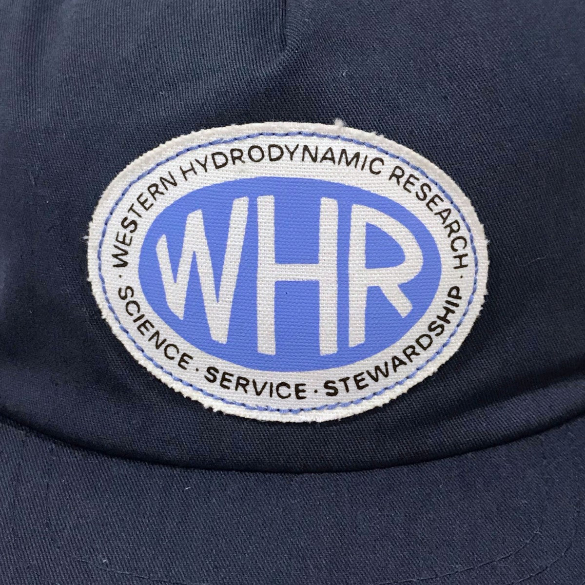 WESTERN HYDRODYNAMIC RESEARCH(ウェスタン ハイドロダイナミック リサーチ) キャップ Stewardship  Trucker スチュワードシップ トラッカー MWHR23S0216-U ネイビー サイズ フリーサイズ｜【公式】カインドオルオンライン  ブランド古着・中古通販【kindal】