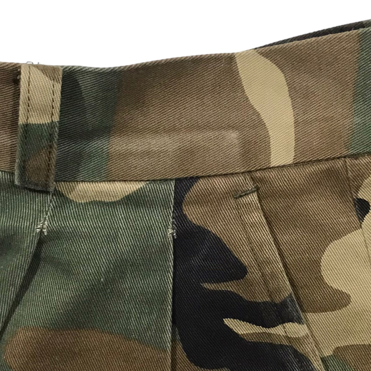 LES SIX(レシス) 23AW カモフラ柄カーゴハーフパンツ OVERDYE COTTON ARMY CARGO オーバーダイ  コットンアーミーカーゴ オリーブ サイズ L｜【公式】カインドオルオンライン ブランド古着・中古通販【kindal】