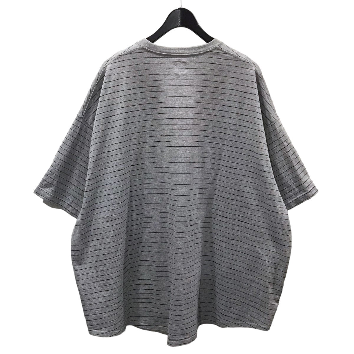 SEESEE(シーシー) ボーダー柄Tシャツ グレー・ブラック サイズ