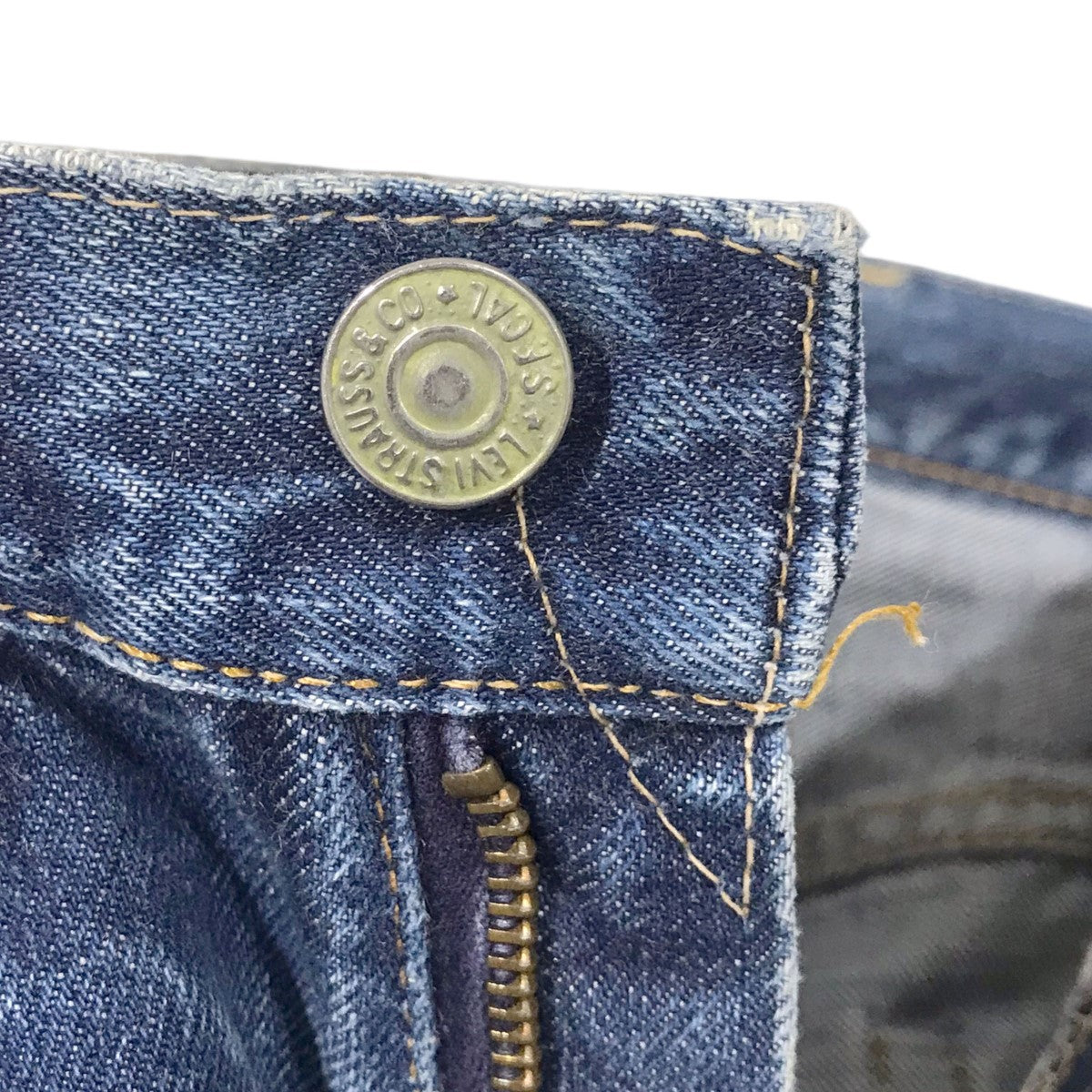 levis(リーバイス) デニムパンツ 502 TYPE物 米国製 ボタン裏16 BIG E Vステッチ SCOVILLジップ インディゴ サイズ  W28 L33｜【公式】カインドオルオンライン ブランド古着・中古通販【kindal】