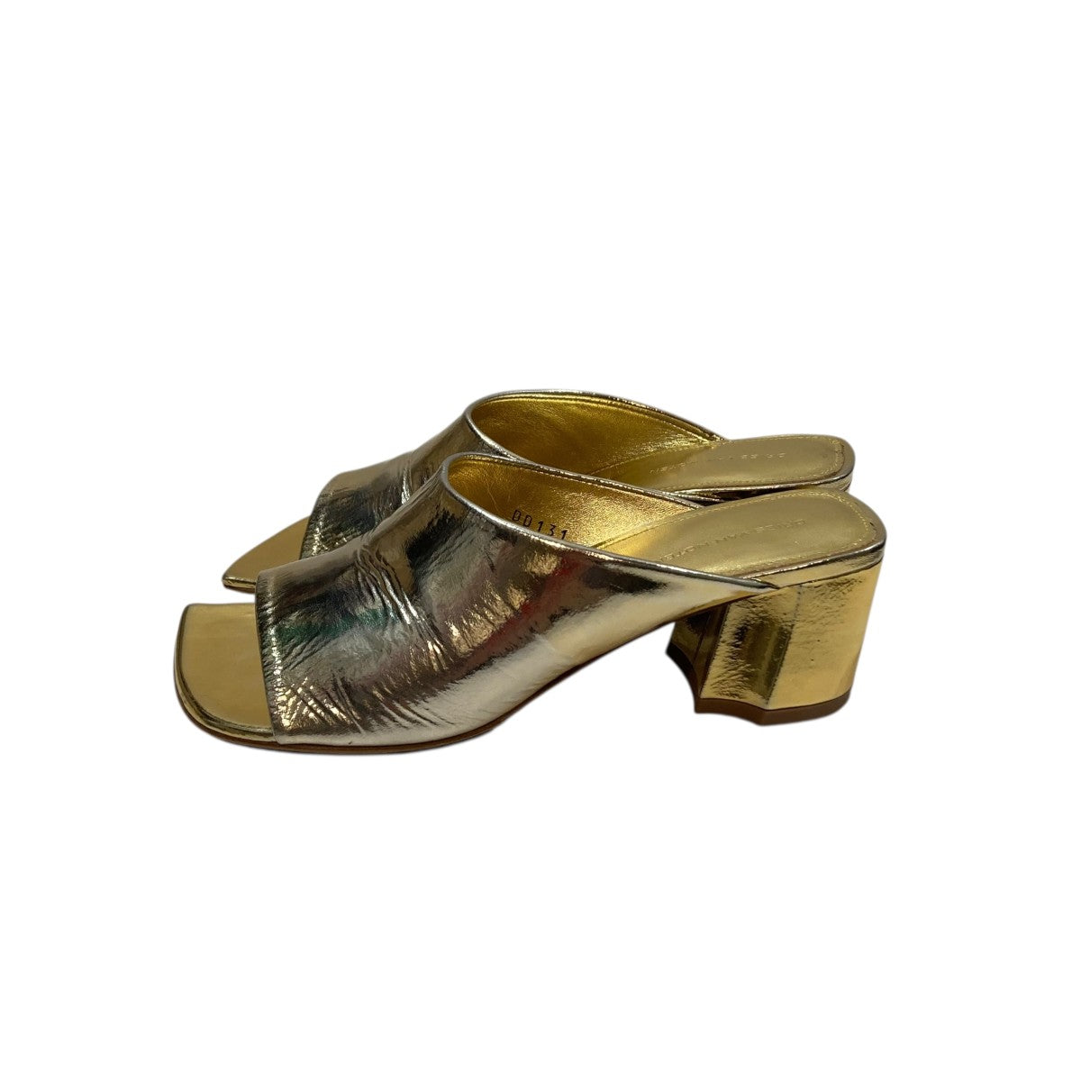 【関税込み】Dries Van Noten タン カーフヘア ビーチサンダル Dries Van Notenのグレー カーフヘア ビーチサンダルがセール中