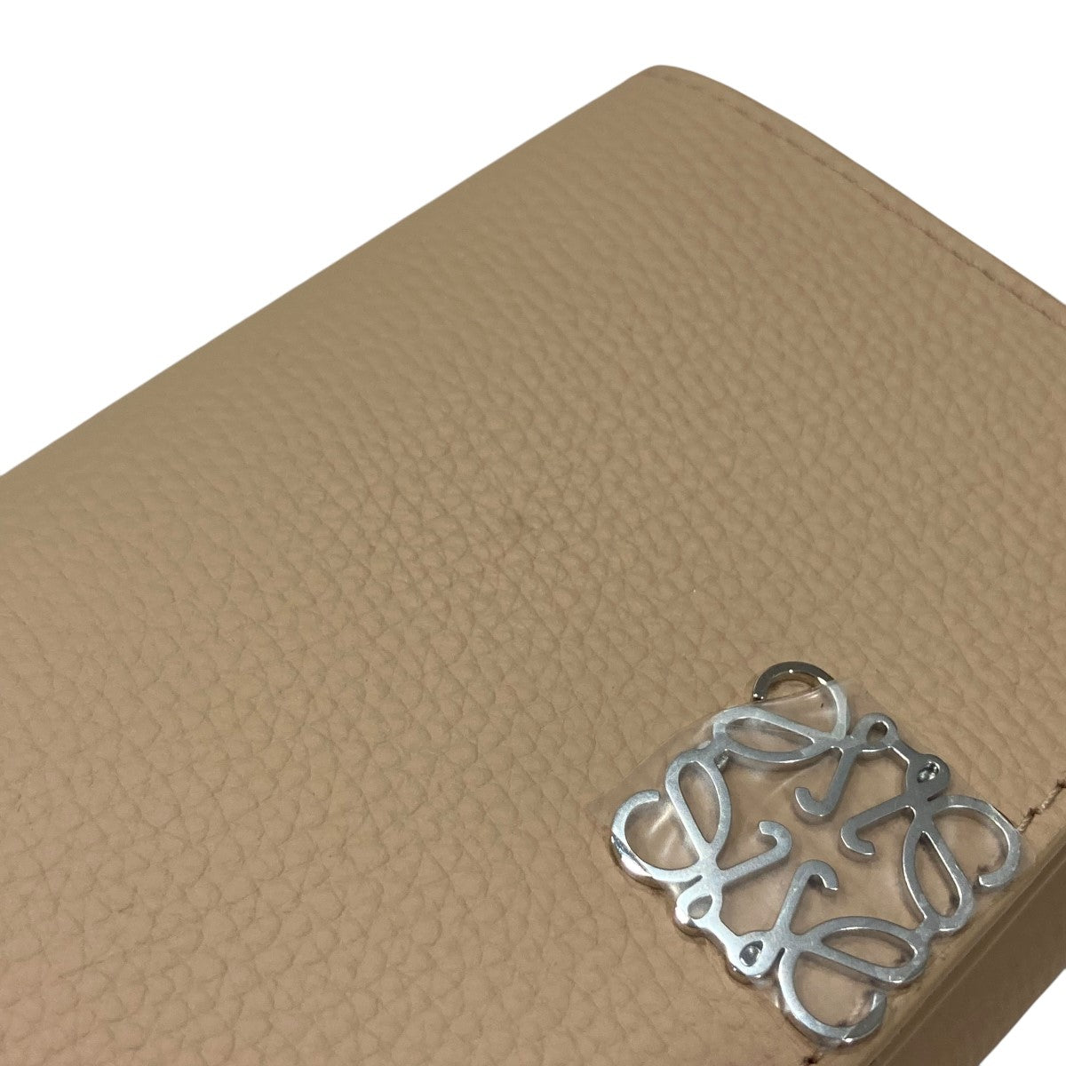 LOEWE(ロエベ) 三つ折り財布C821TR2X02 C821TR2X02 ベージュ｜【公式  