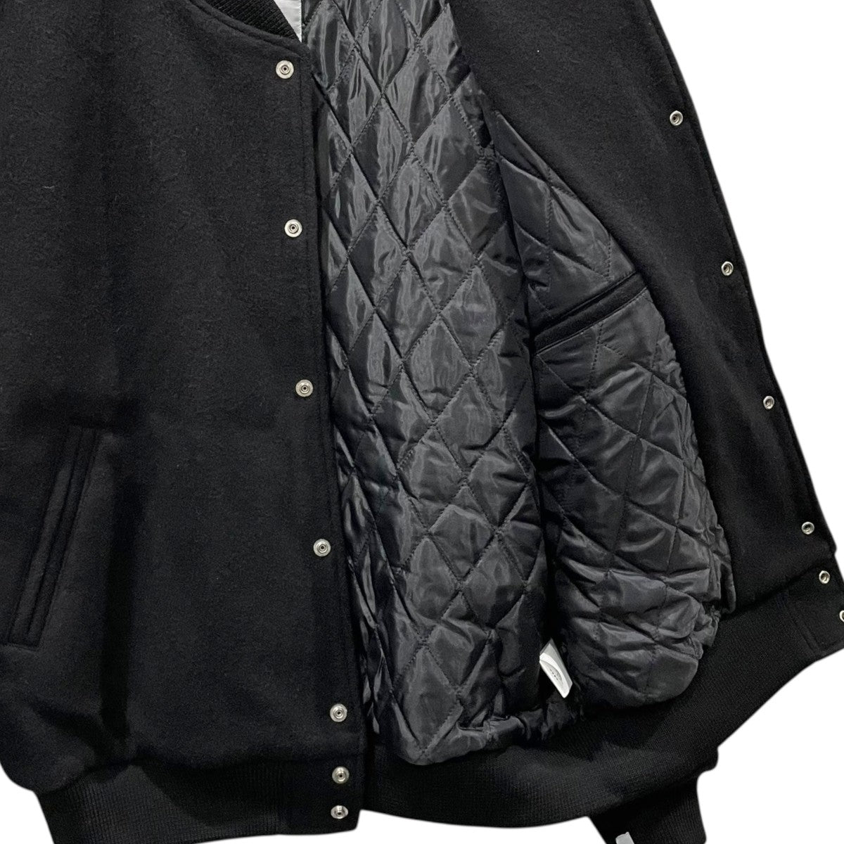 定価55,000円！DESCENDANT スタジャン ブラック サイズ3 定価55,000円！DESCENDANT スタジャン ブラック サイズ3 M109