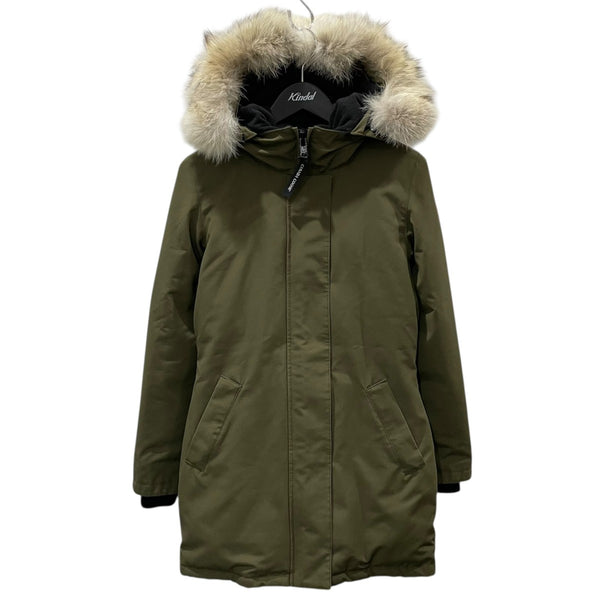 CANADA GOOSE(カナダグース) ダウンコート VICTORIA PARKA