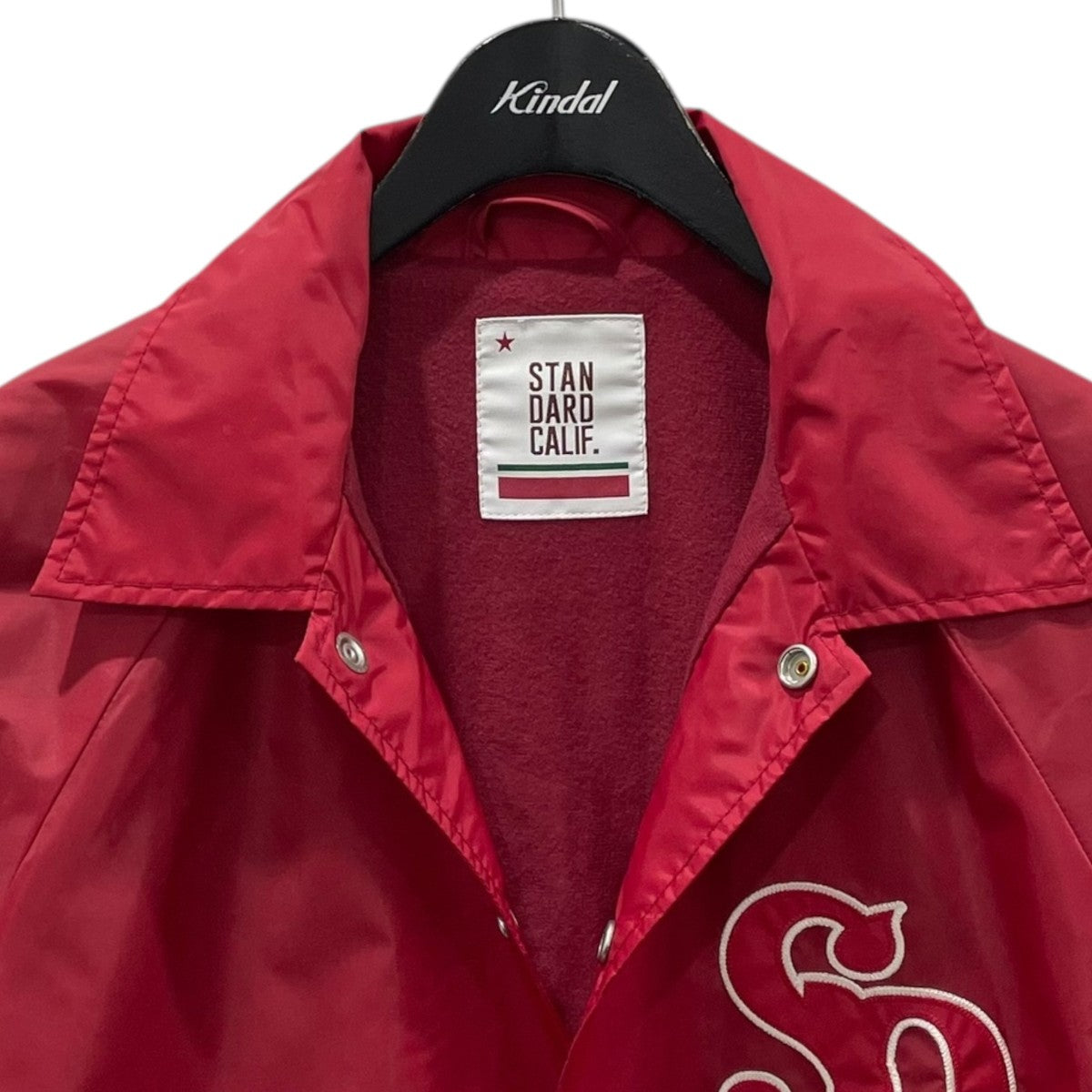 ス*ゥ様 スタンダードカリフォルニア　コーチジャケット スタンダードカリフォルニアの新作コーチジャケットは、無骨で