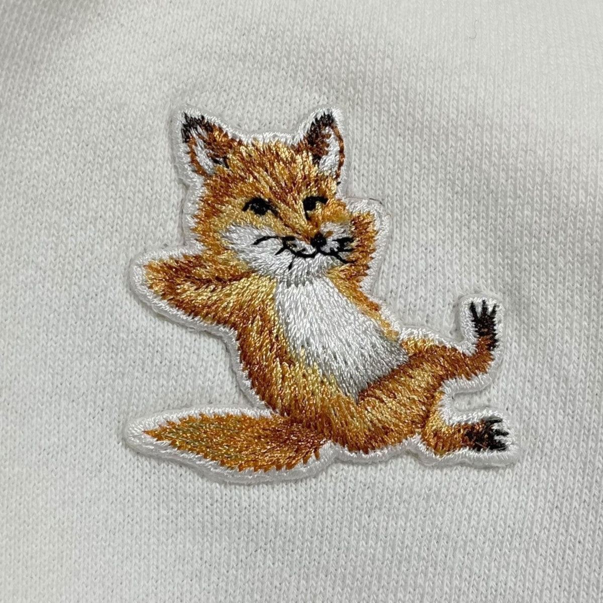 美品　メゾンキツネ　パーカー　キツネ　刺繍 MAISON KITSUNE メゾンキツネ パーカー スウェット プルオーバー