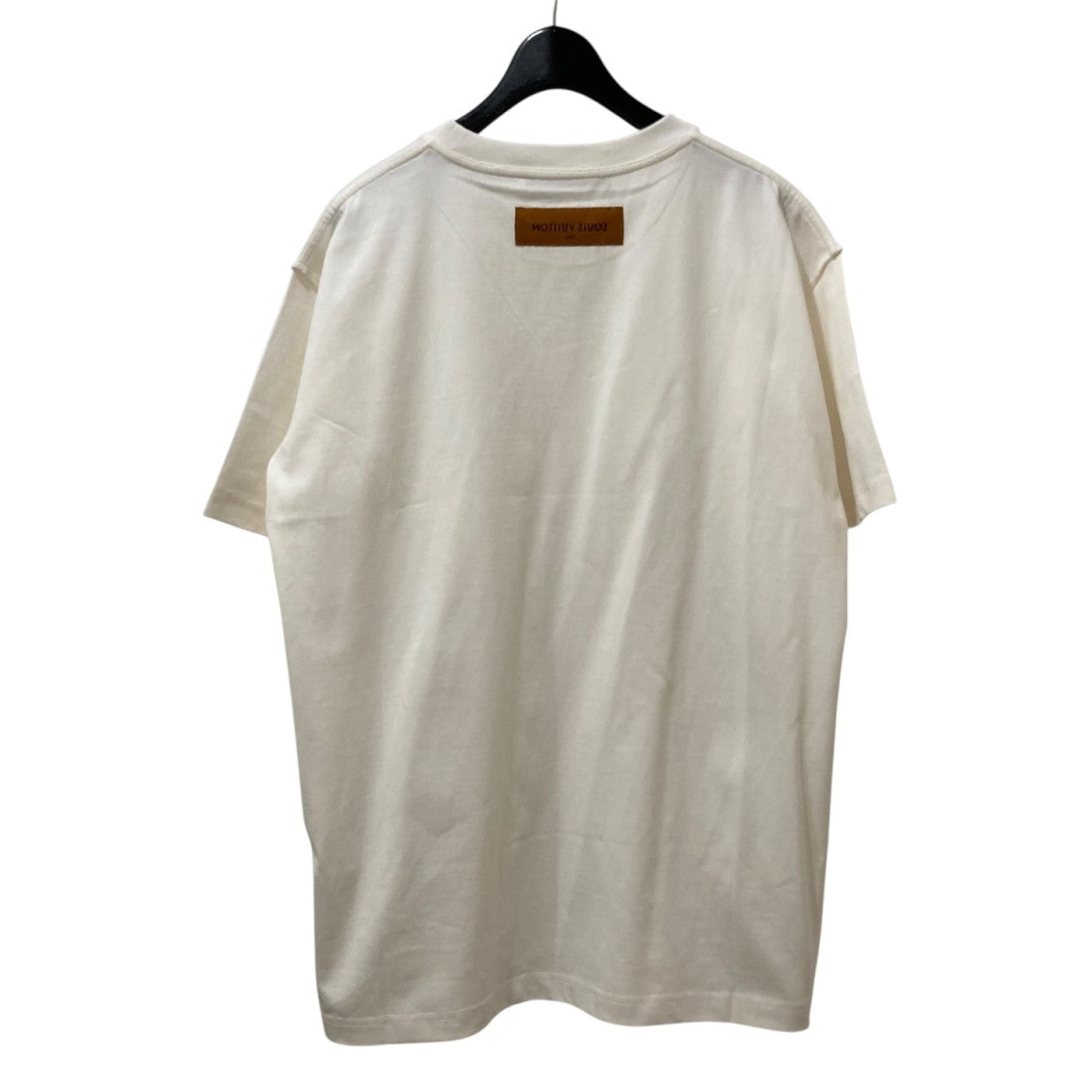 さりげなく際立つ【Louis Vuitton】エンボスLV Tシャツ ホワイト エンボスLV Tシャツ ｜ルイ・ヴィトン 公式サイト - 1AA5E2
