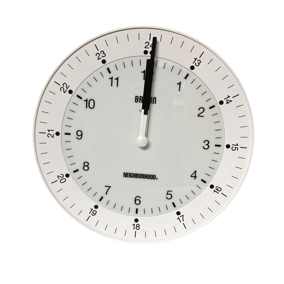 時計 NEIGHBORHOOD BRAUN ネイバーフッド BC06 WHITE NEIGHBORHOOD×BRAUN 25SSNH X BRAUN ． BC06壁掛け時計 ホワイト