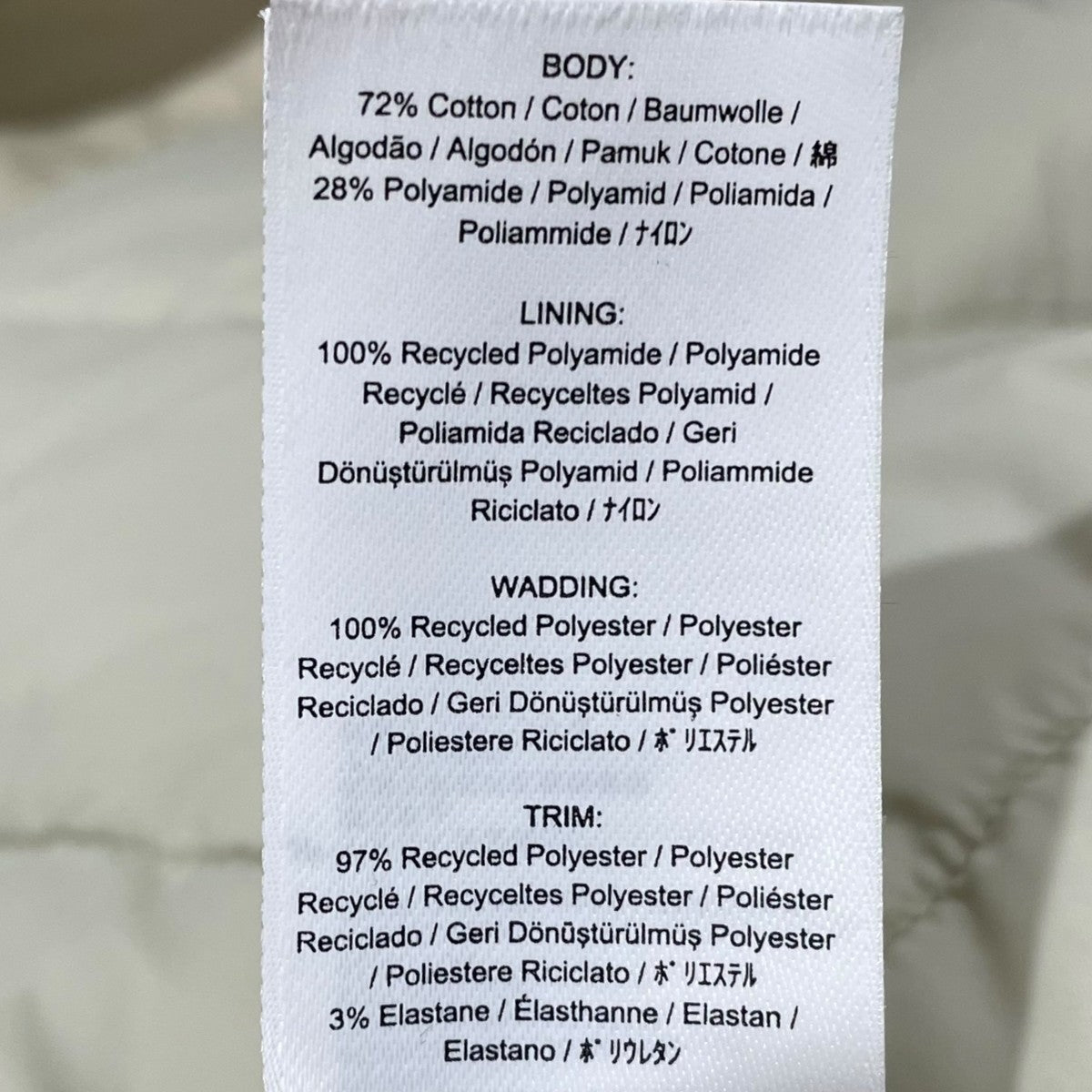 FRED PERRY(フレッドペリー) 22AW ジップアップ中綿フーデッド