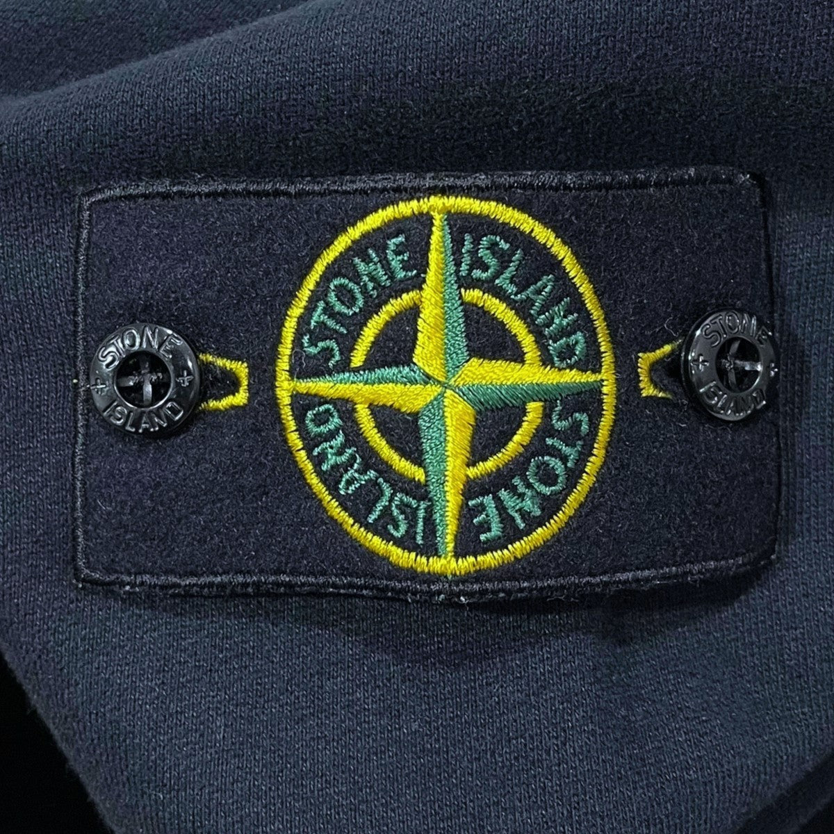 STONE ISLAND(ストーンアイランド) ハーフジッププルオーバー