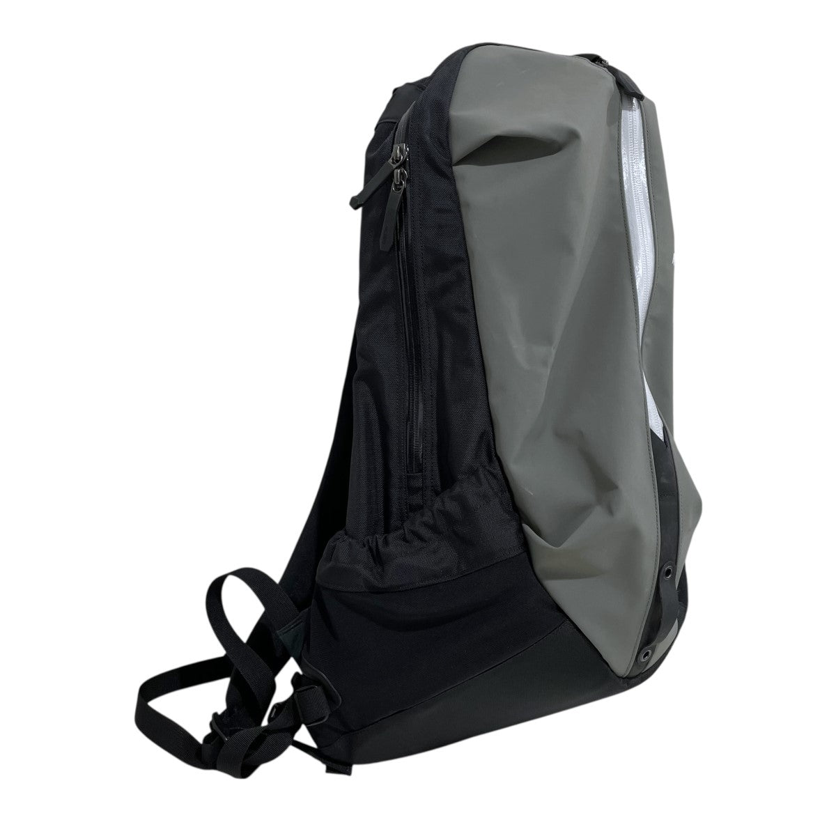 ARC'TERYX BEAMS 別注 リュック ビームスがアークテリクスに別注したバッグ3型を発売、工場の