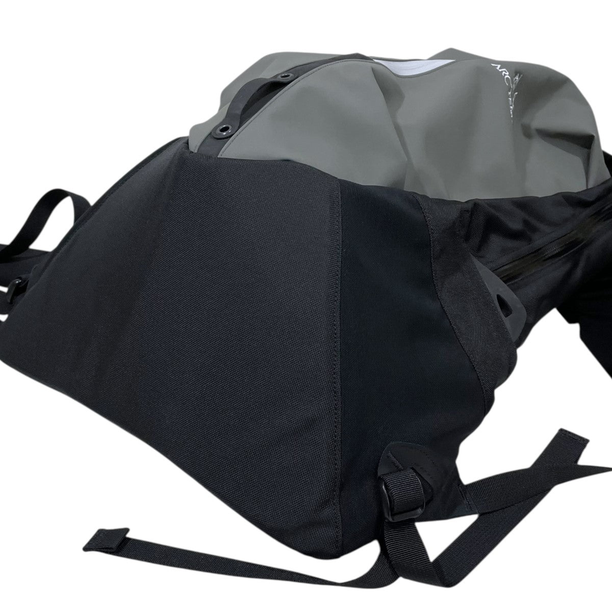 【試着のみ】アークテリクス　アロー22 リュック バックバック　本物　beams ARC'TERYX】今年のArro22かなりいいかも！｜ビームス 銀座｜BEAMS