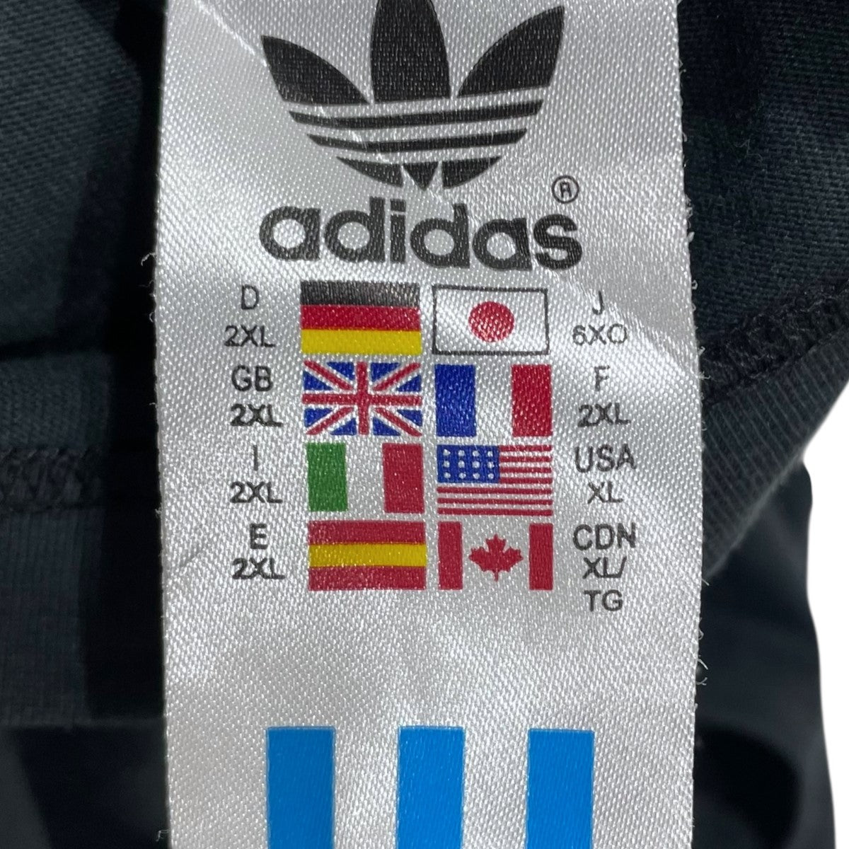 adidas(アディダス) ラスタカラーTシャツ 万国旗タグ AT0001