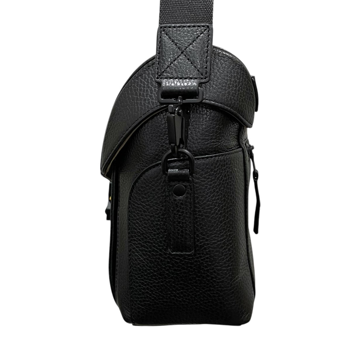 GRAMS28(グラムス28) レザーショルダーバッグ カメラバッグ 172 カメラ