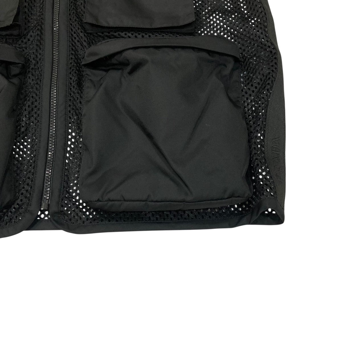 PRADA(プラダ) メッシュナイロンベストSGB945 SGB945 ブラック