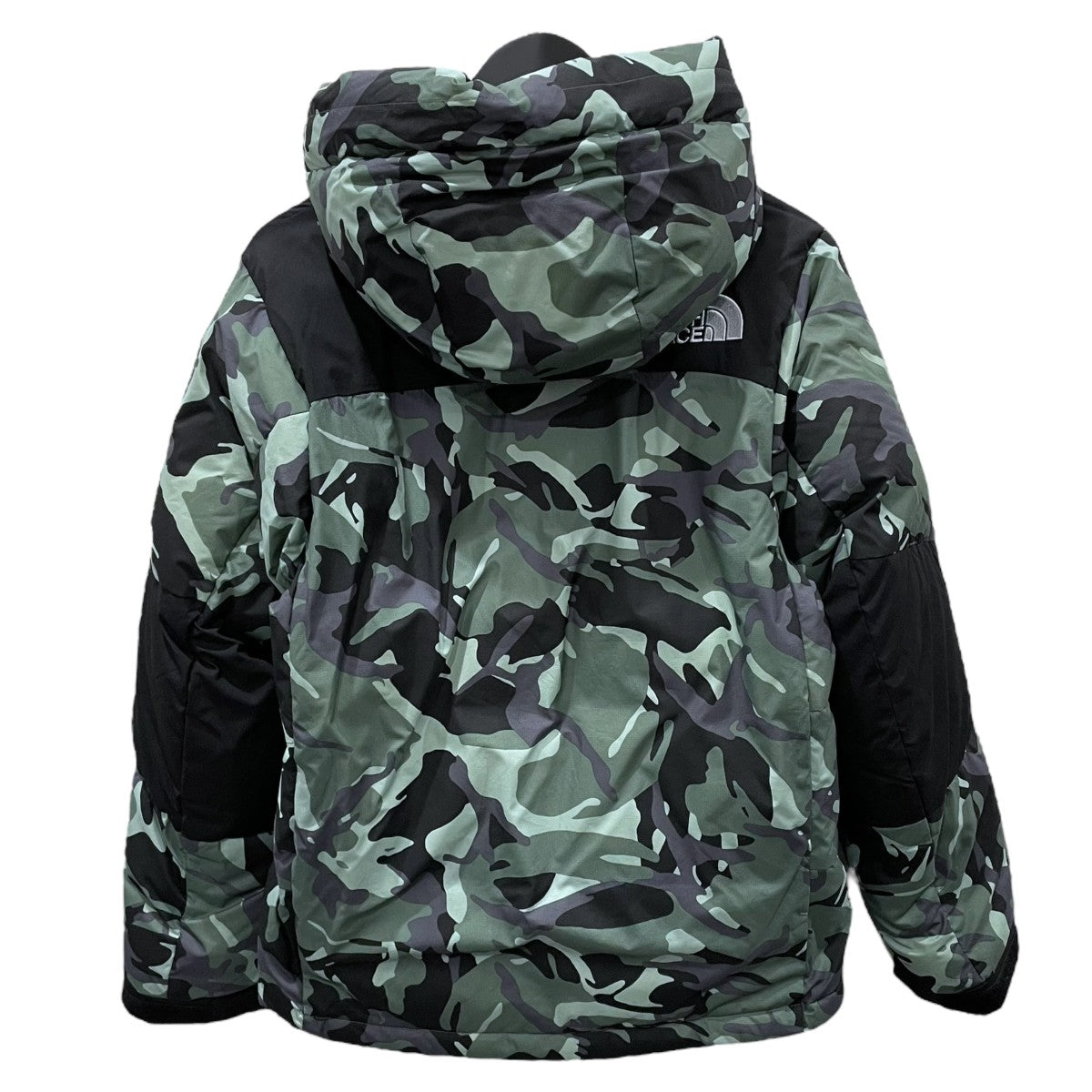 THE NORTH FACE(ザノースフェイス) カモフラ柄ダウンジャケット