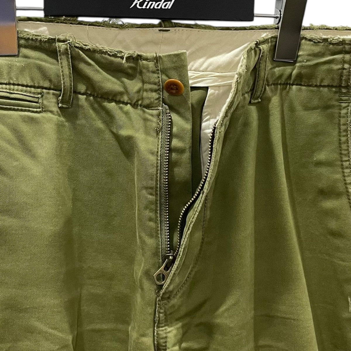 ダメージ加工パンツ